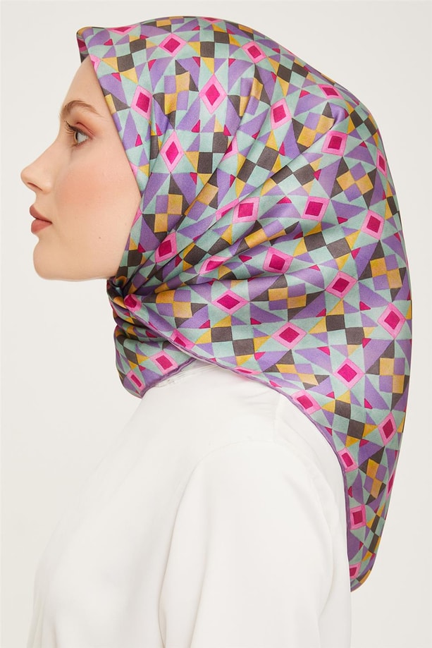 Armine Sura İpek Eşarp 23Ka9045 02