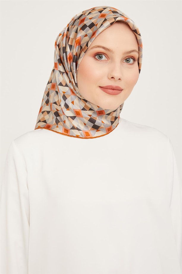 Armine Sura İpek Eşarp 23Ka9045 34