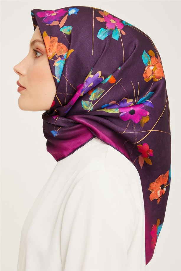 Armine Sura İpek Eşarp 23Ka9048 02