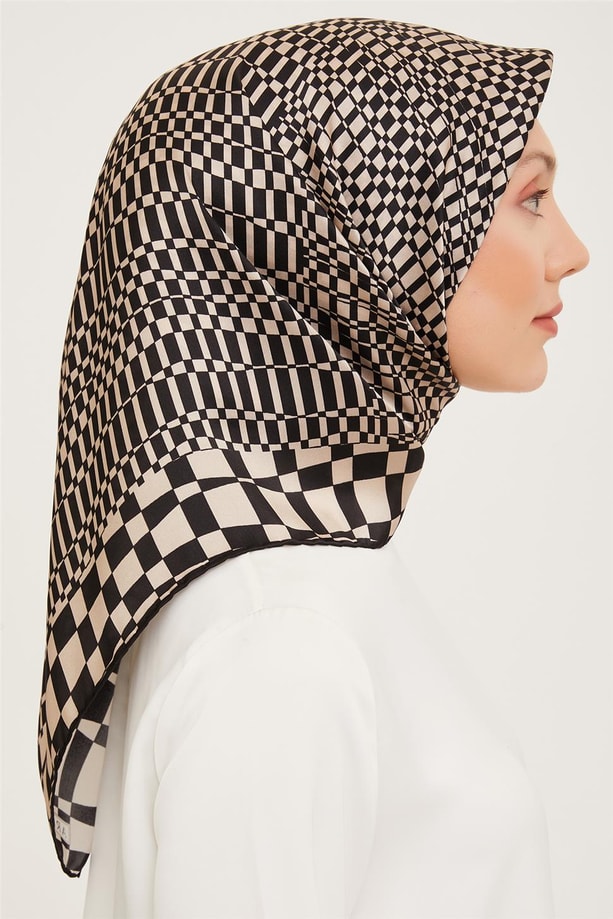 Armine Sura İpek Eşarp 23Ka9058 31