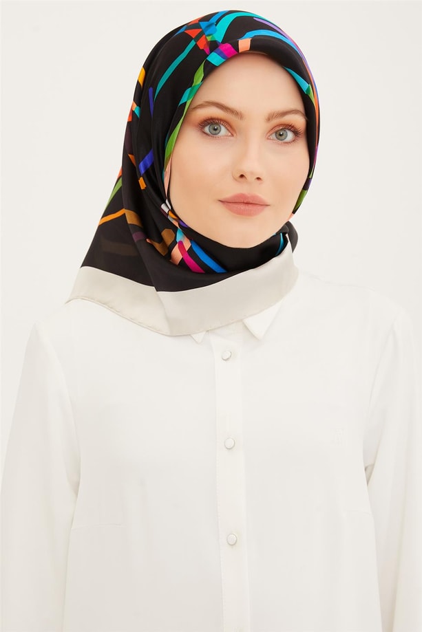 Armine Sura İpek Eşarp 23Ya8902 05