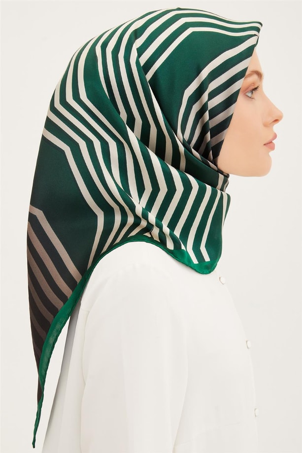 Armine Sura İpek Eşarp 23Ya8905 04