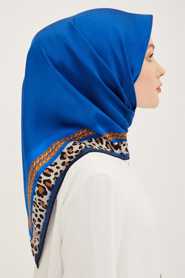 Armine Sura İpek Eşarp 23Ya8912 01