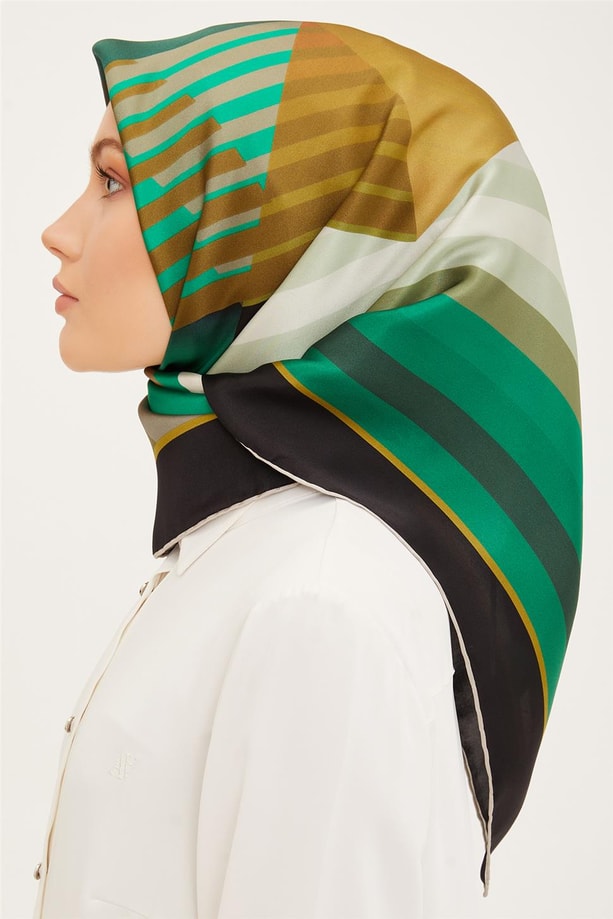 Armine Sura İpek Eşarp 23Ya8915 08