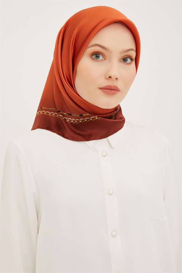 Armine Sura İpek Eşarp 23Ya8928 32