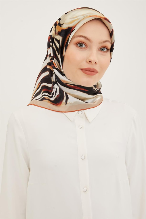 Armine Sura İpek Eşarp 23Ya8929 04