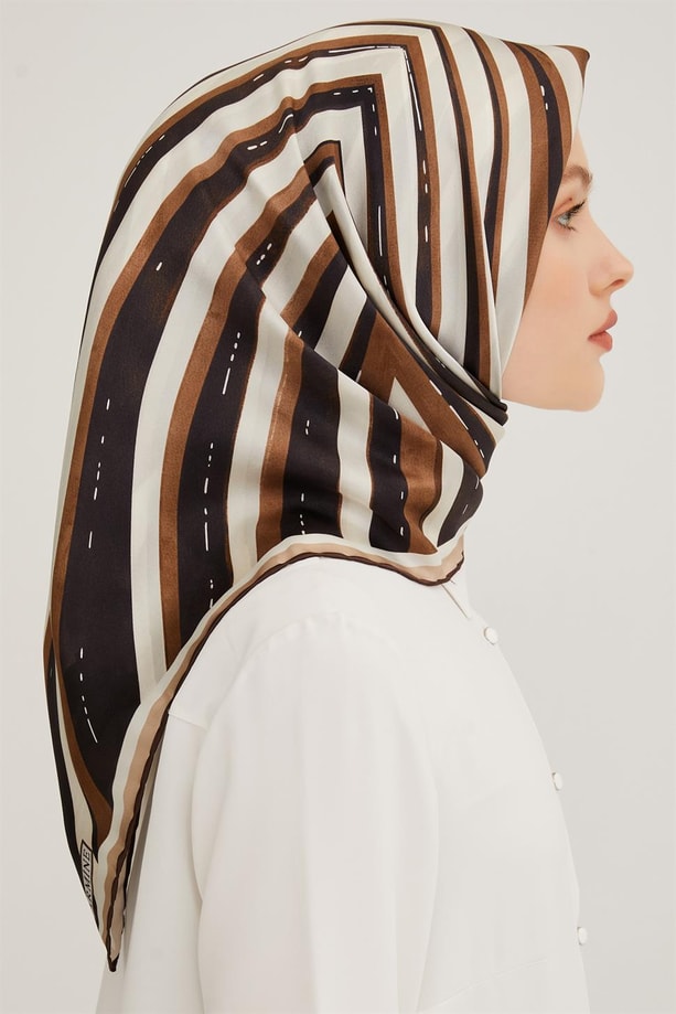 Armine Sura İpek Eşarp 23Ya8943 52