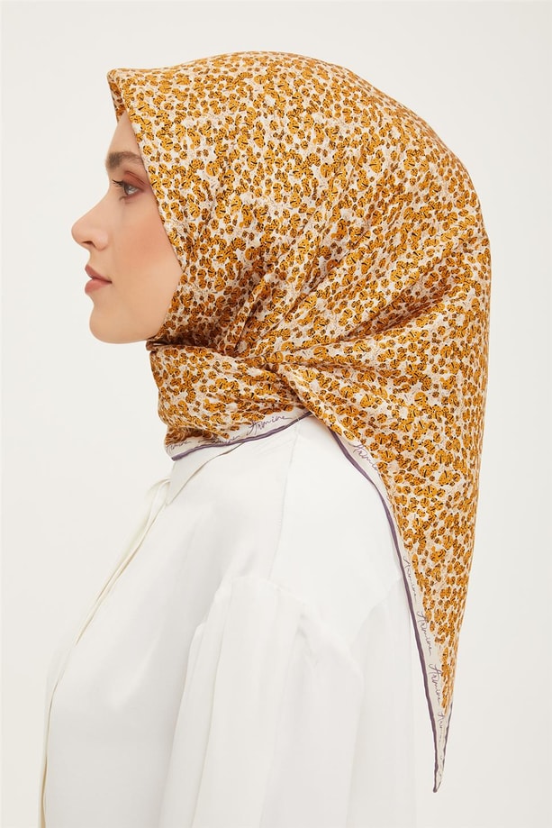 Armine Sura İpek Eşarp 23Ya8947 02