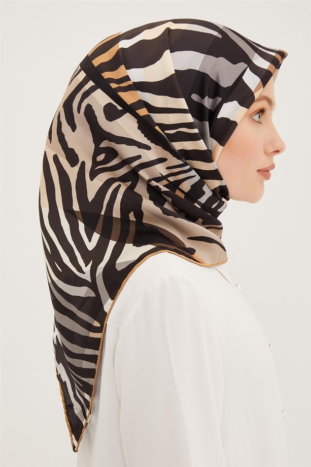 Armine Sura İpek Eşarp 23Ya8950 06