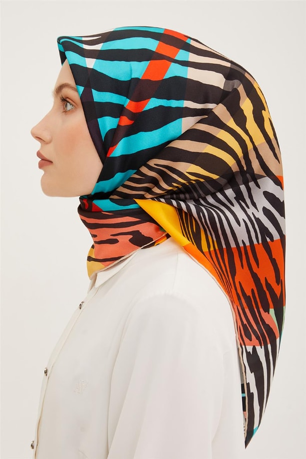 Armine Sura İpek Eşarp 23Ya8950 36