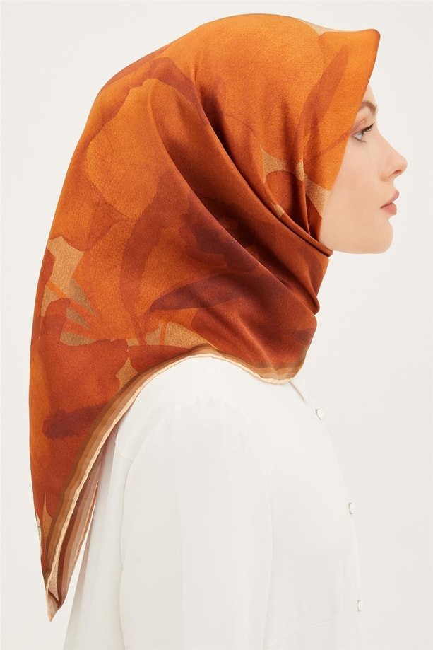 Armine Sura İpek Eşarp 23Ya8953 35