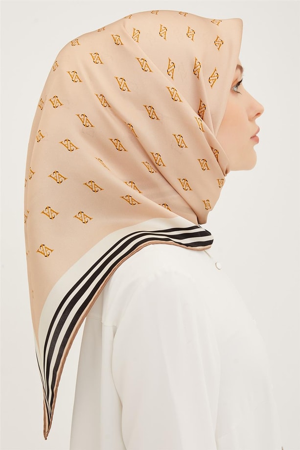 Armine Sura İpek Eşarp 23Ya8959 36