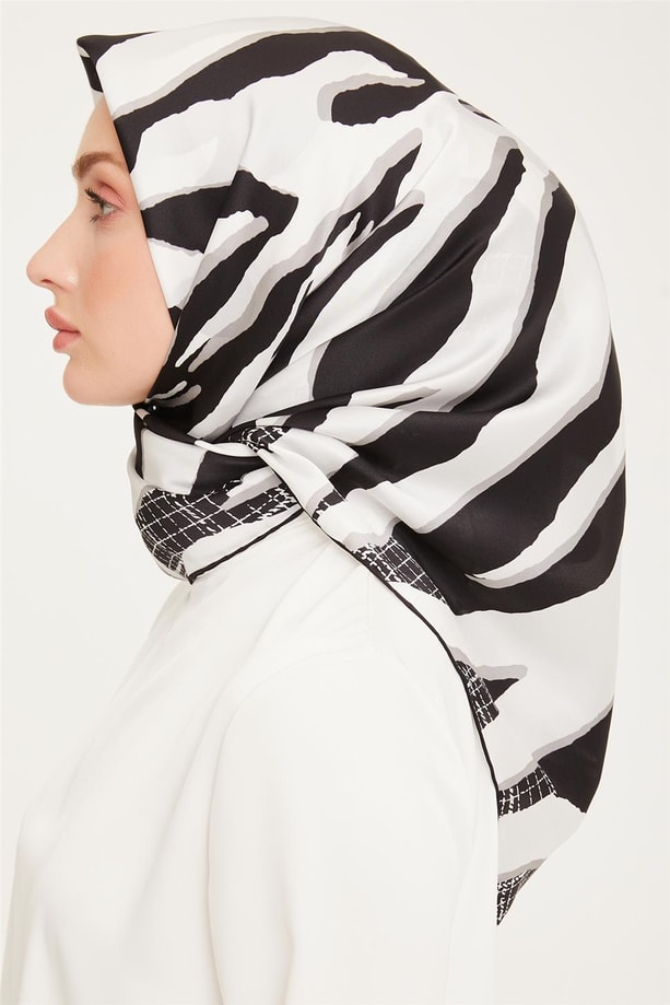 Armine Sura İpek Eşarp 23Ya8961 57