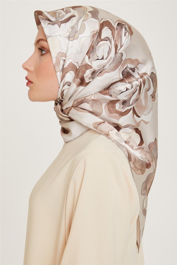 Armine Çiçek Desenli Twill Saf İpek Eşarp 9234D 84