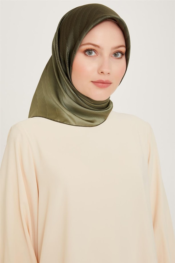 Armine Geometrik Desenli Twill Saf İpek Eşarp 9237D 51