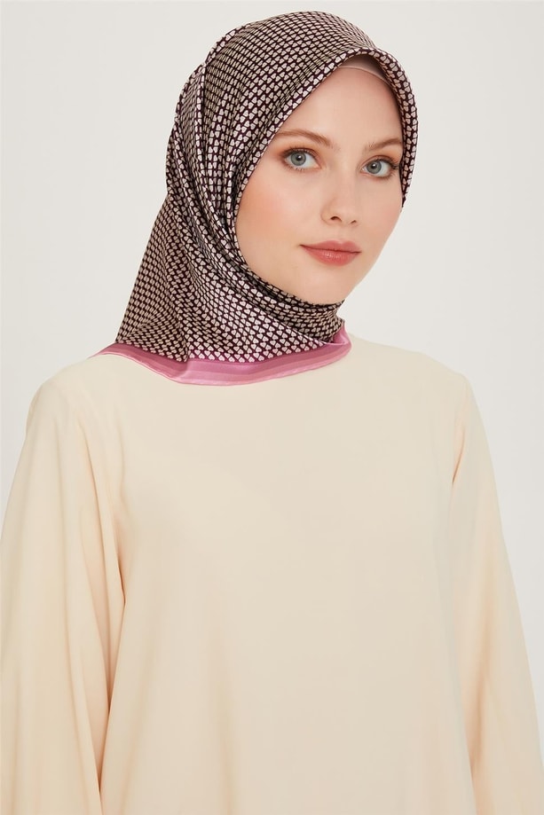 Armine Klasik Desenli Twill Saf İpek Eşarp 9243D 04 07
