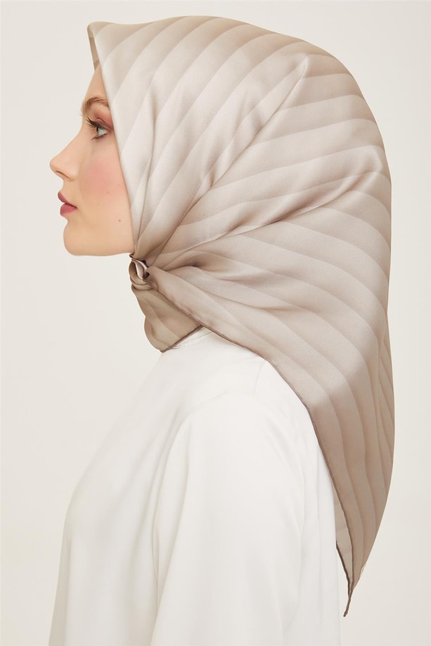Armine Sura İpek Eşarp 24Ya9150 01