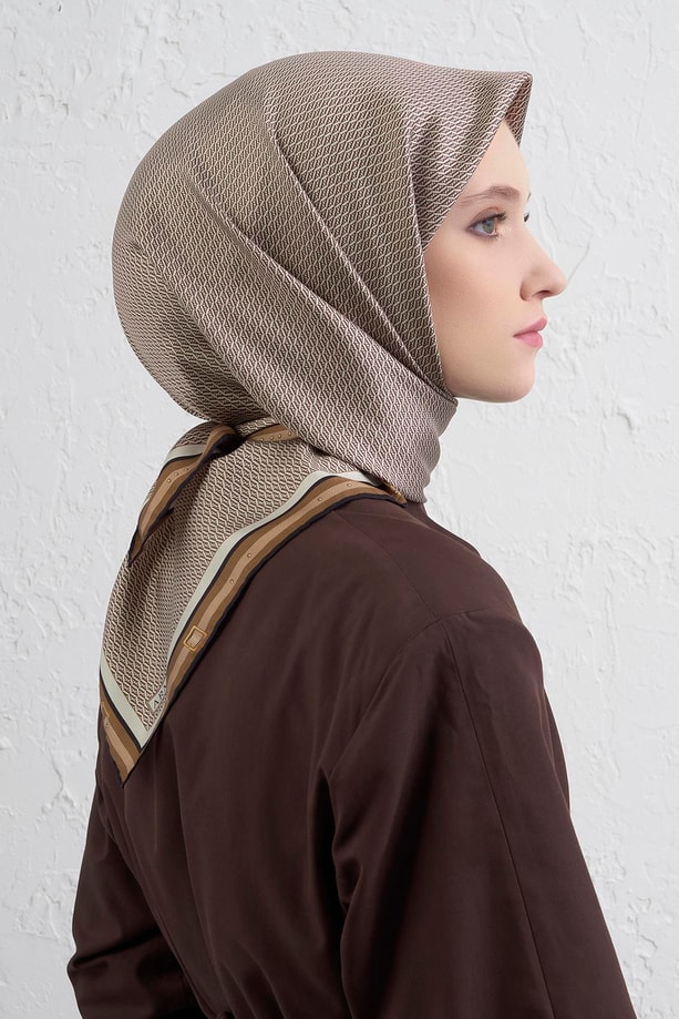 Armine Monogram Desenli Saf İpek Twill Eşarp 9401D 02