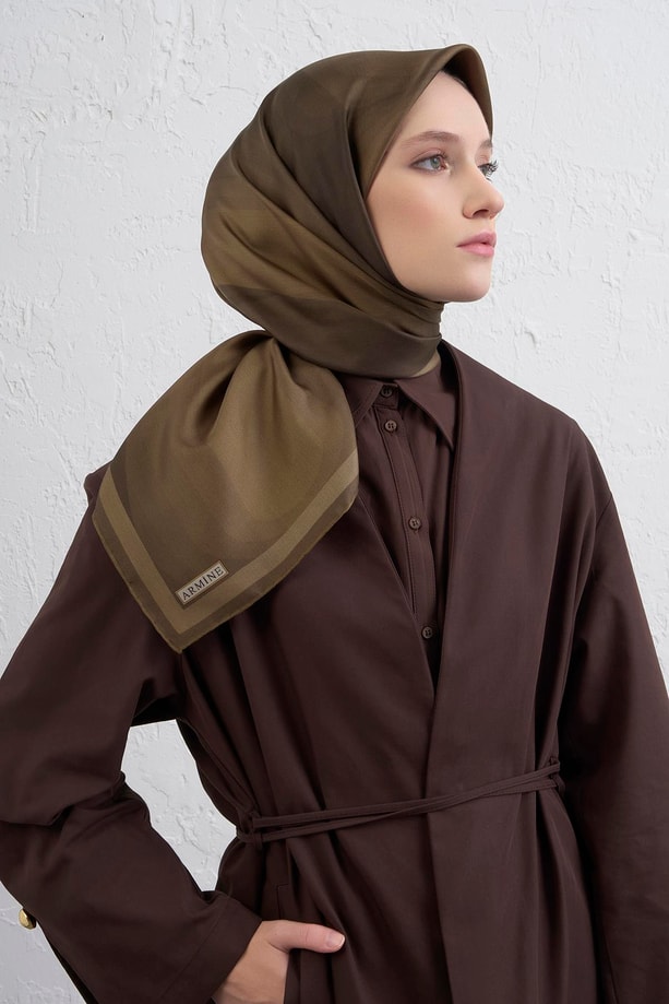Armine Geometrik Desenli Saf İpek Twill Eşarp 9402D 55