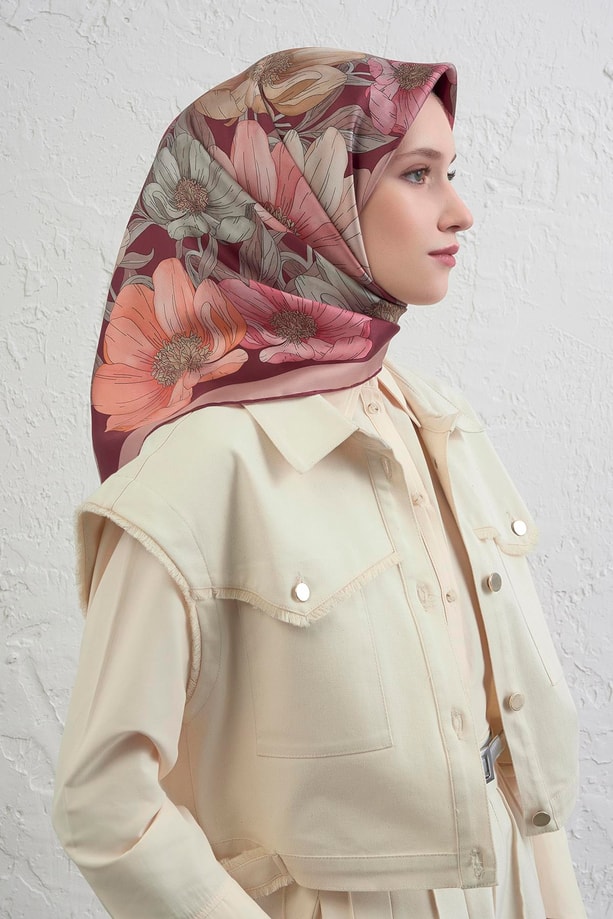 Armine Çiçek Desenli Saf İpek Twill Eşarp 9403D 02