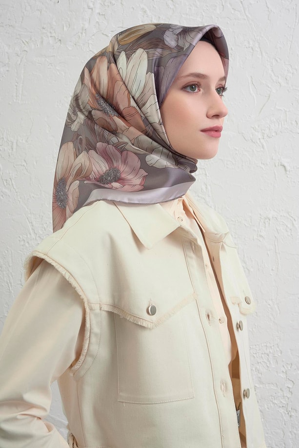 Armine Çiçek Desenli Saf İpek Twill Eşarp 9403D 11
