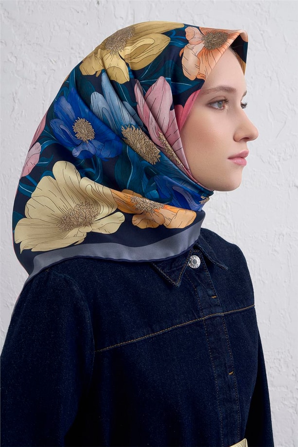 Armine Çiçek Desenli Saf İpek Twill Eşarp 9403D 54