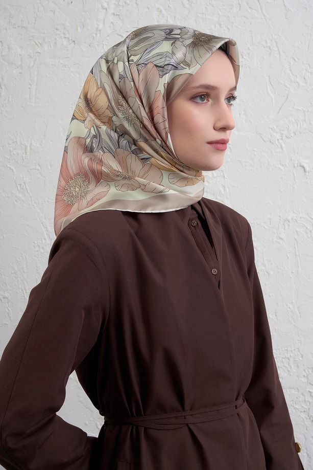 Armine Çiçek Desenli Saf İpek Twill Eşarp 9403D 81