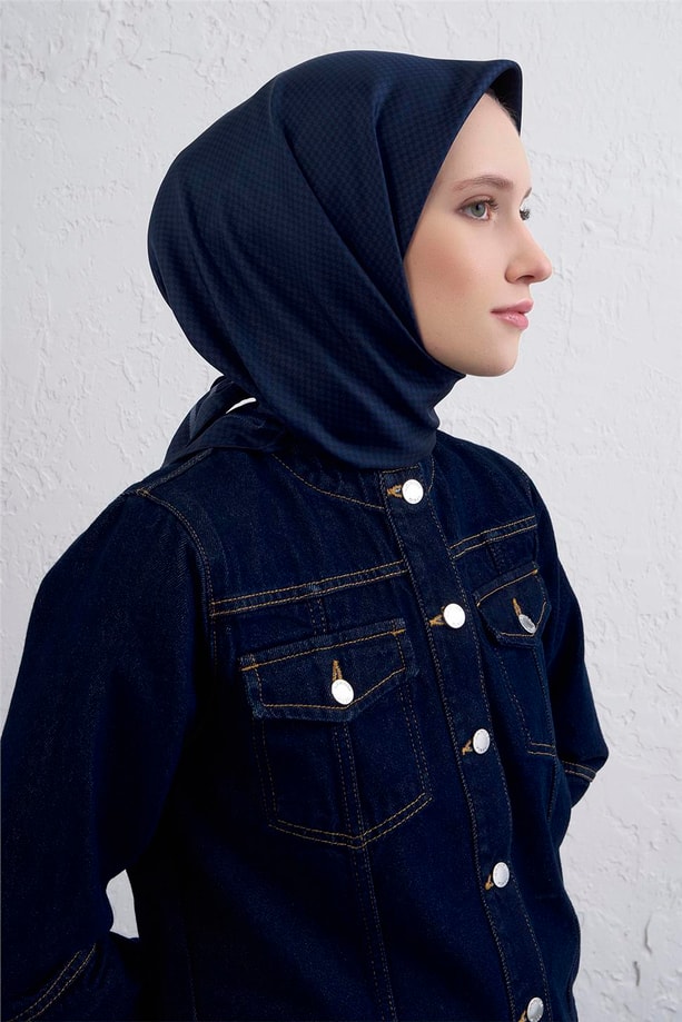 Armine Klasik Desenli Saf İpek Twill Eşarp 9404D 08