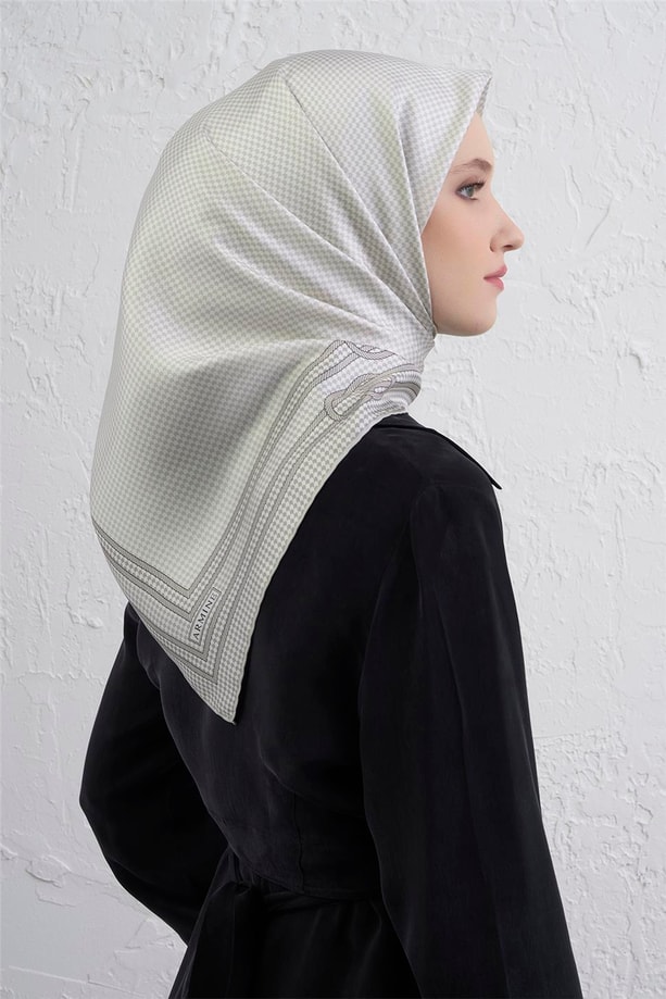 Armine Klasik Desenli Saf İpek Twill Eşarp 9404D 83