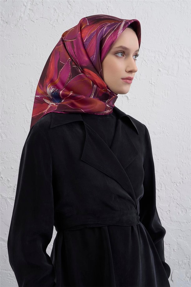 Armine Çiçek Desenli Saf İpek Twill Eşarp 9406D 51