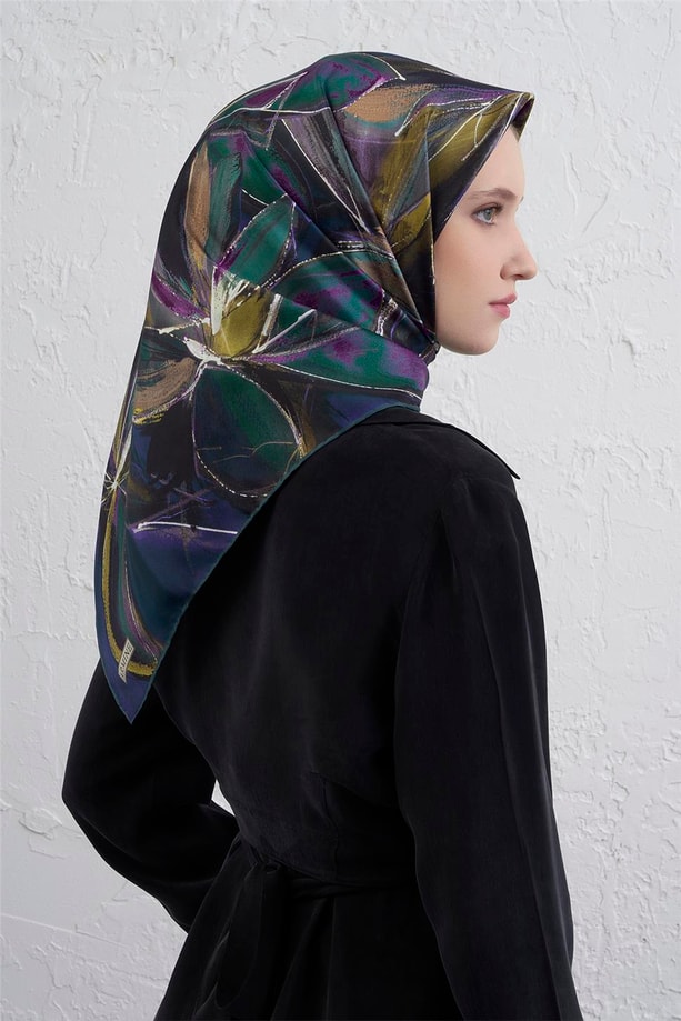 Armine Çiçek Desenli Saf İpek Twill Eşarp 9406D 84