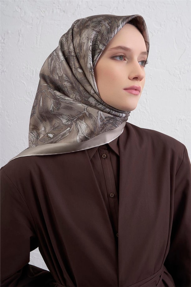 Armine Çiçek Desenli Saf İpek Twill Eşarp 9409D 83