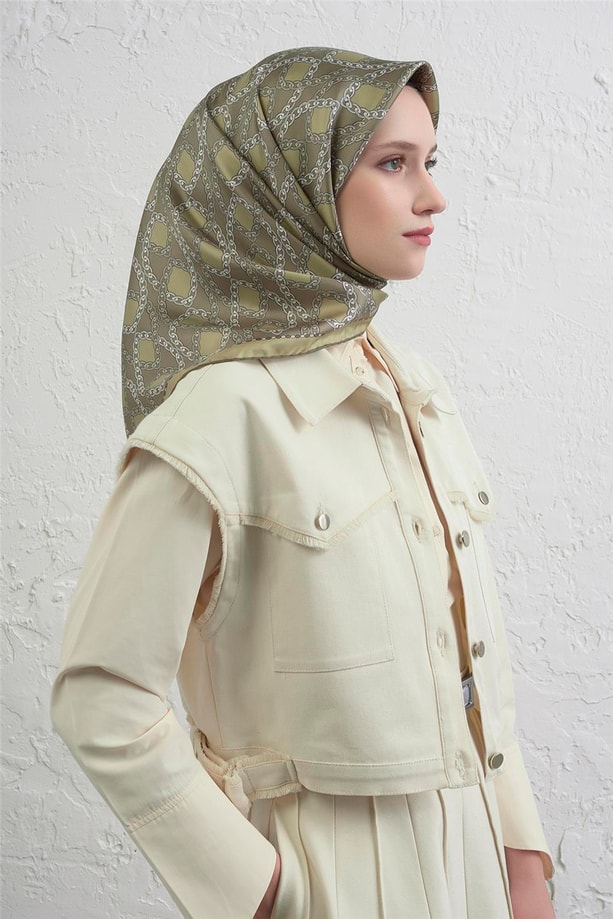 Armine Klasik Desenli Saf İpek Twill Eşarp 9410D 82