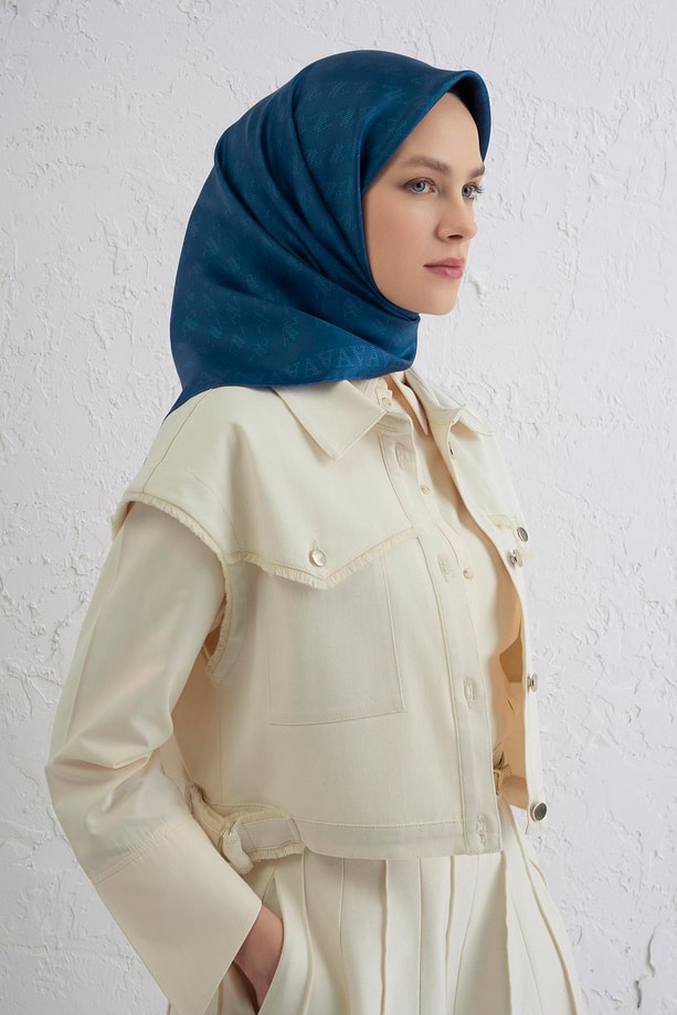 Armine Monogram Desenli Saf İpek Twill Eşarp 9412D 06