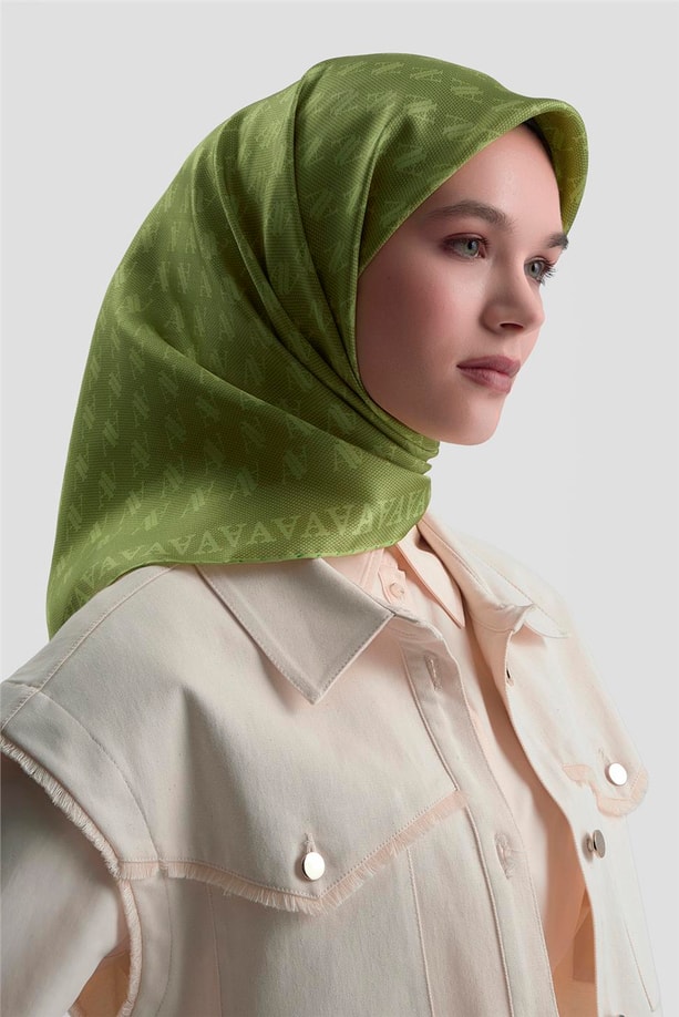 Armine Monogram Desenli Saf İpek Twill Eşarp 9412D 90