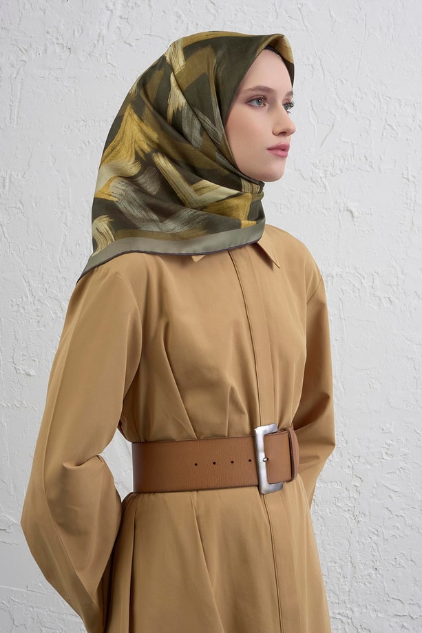 Armine Geometrik Desenli Saf İpek Twill Eşarp 9413D 04