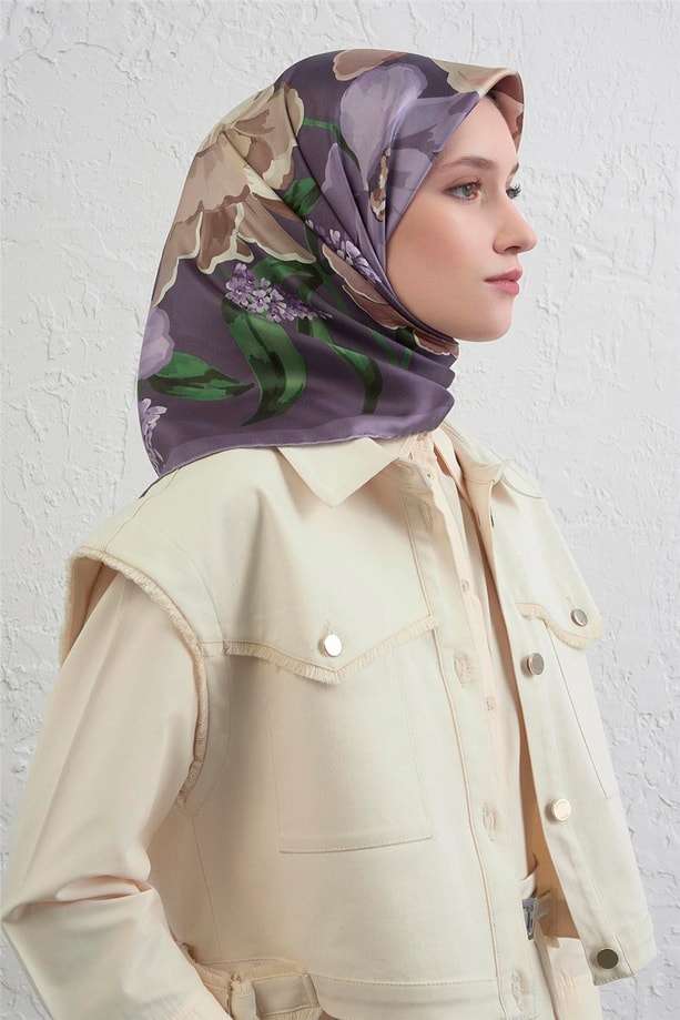 Armine Çiçek Desenli Saf İpek Twill Eşarp 9414D 84
