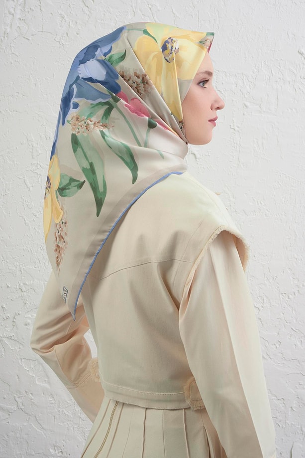 Armine Çiçek Desenli Saf İpek Twill Eşarp 9414D 85