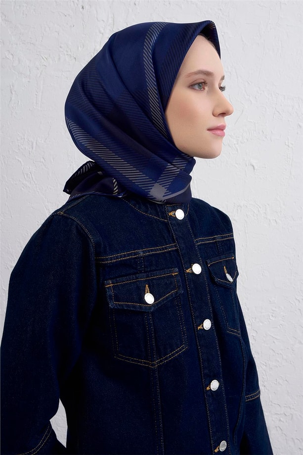 Armine Geometrik Desenli Saf İpek Twill Eşarp 9418D 51