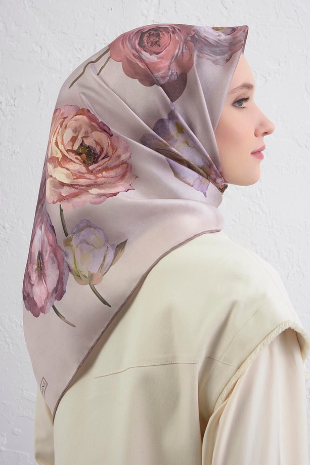 Armine Çiçek Desenli Saf İpek Twill Eşarp 9419D 06