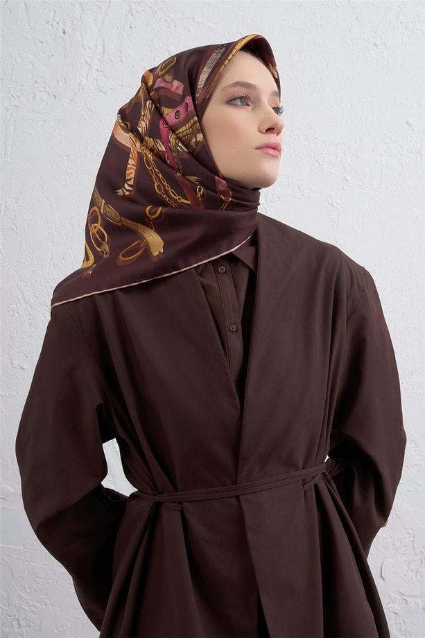 Armine Obje Desenli Saf İpek Twill Eşarp 9422D 02