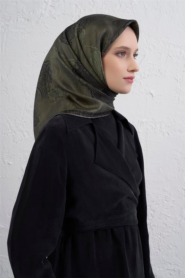Armine Klasik Desenli Saf İpek Twill Eşarp 9428D 36