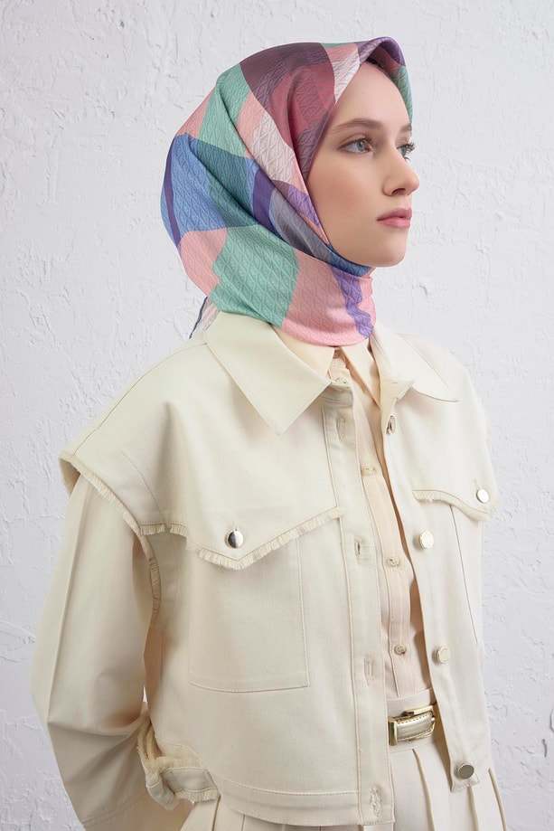 Armine Monogram Desenli Saf İpek Twill Eşarp 9429D 02