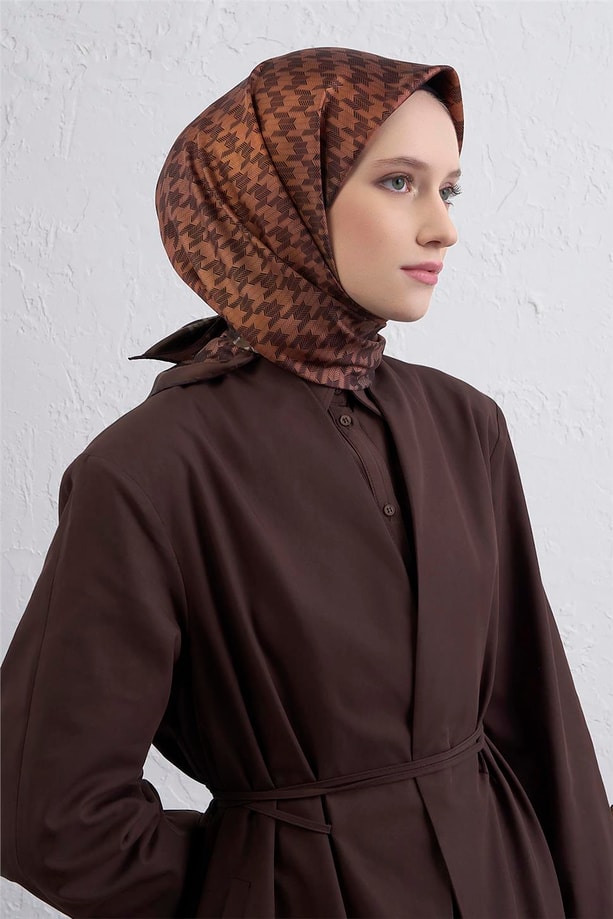 Armine Klasik Desenli Saf İpek Twill Eşarp 9434D 85