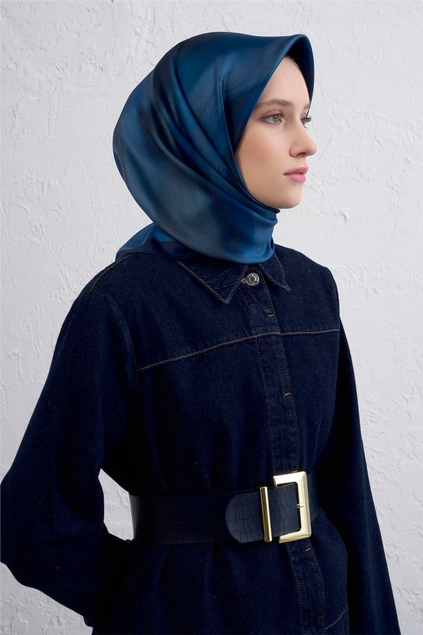Armine Soyut Desenli Saf İpek Twill Eşarp 9436D 81