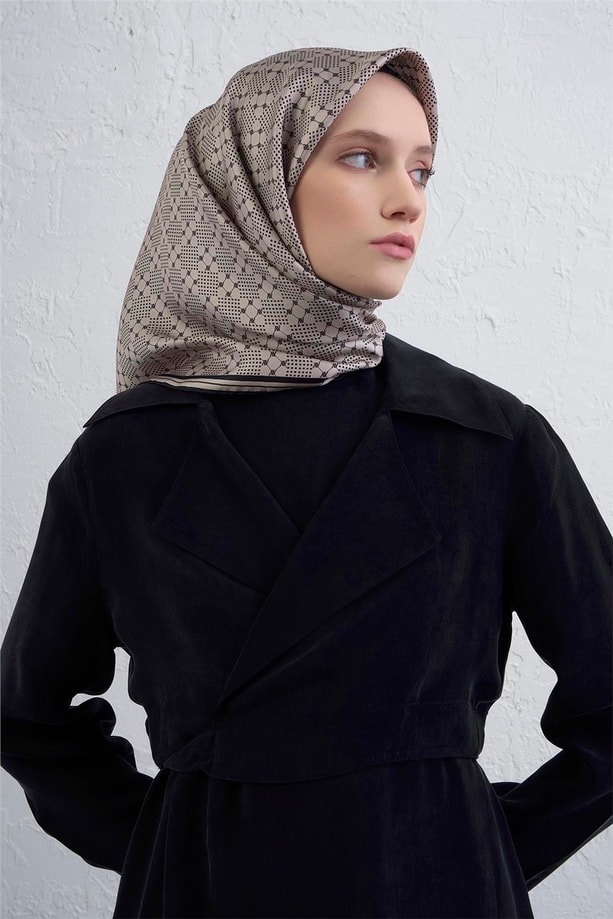 Armine Monogram Desenli Saf İpek Twill Eşarp 9440D 52