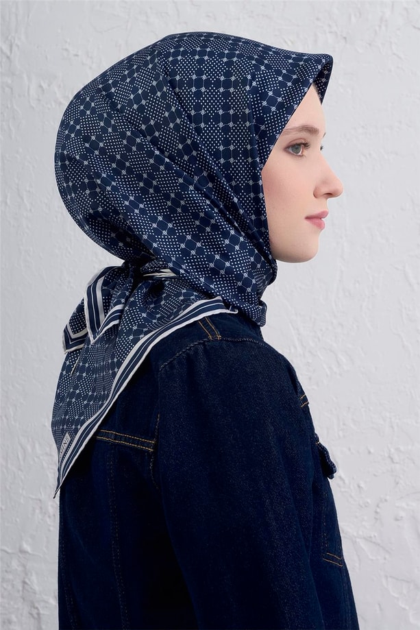 Armine Monogram Desenli Saf İpek Twill Eşarp 9440D 53