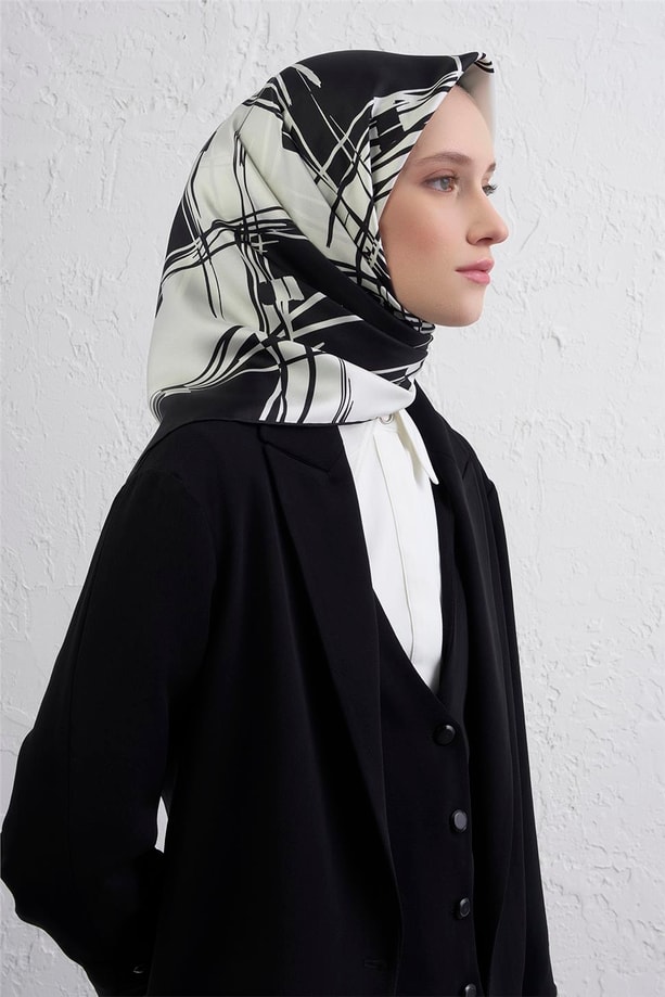 Armine Geometrik Desenli Saf İpek Twill Eşarp 9442D 01