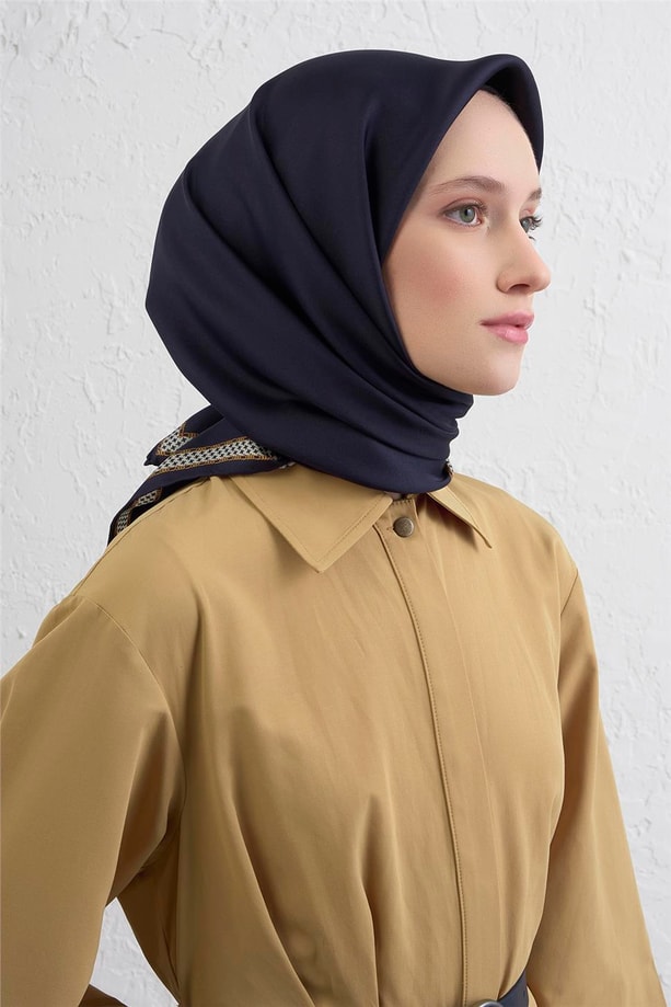 Armine Su Yolu Desenli Saf İpek Twill Eşarp 9444D 01