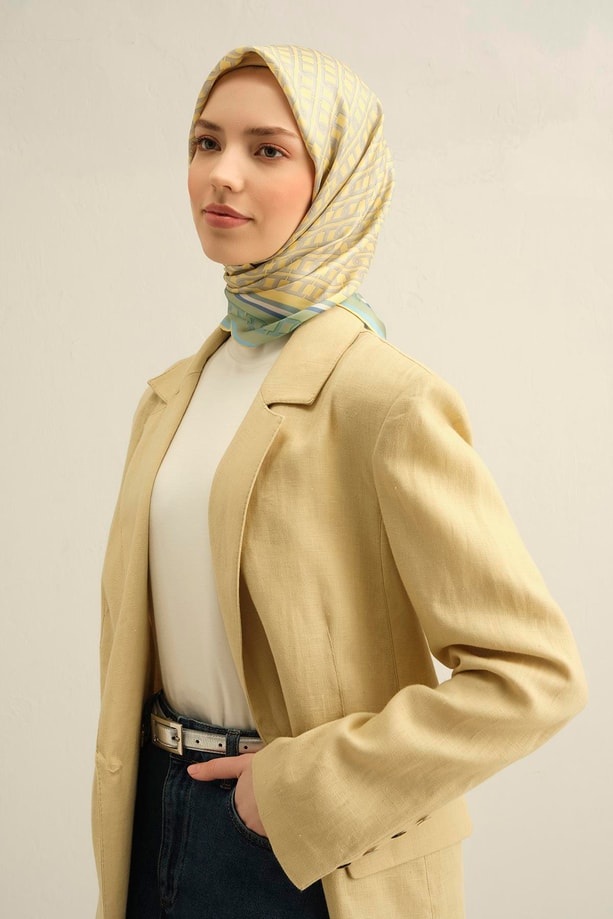 Armine Desenli Saf İpek Twill Eşarp 9301-87